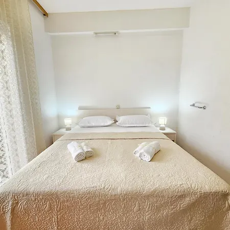 Branko Apartment Makarska